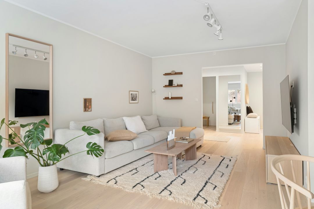 Small Space, Big Impact: 5 Ways to Make Your Home Feel Larger