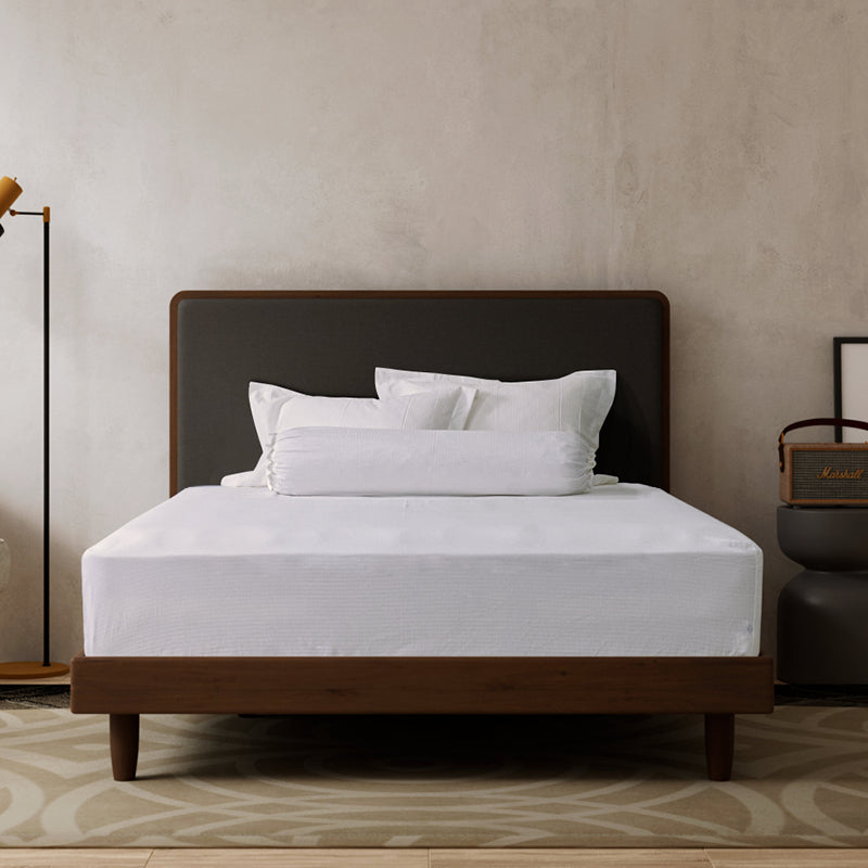 Whyte Fitted Bedsheet Set