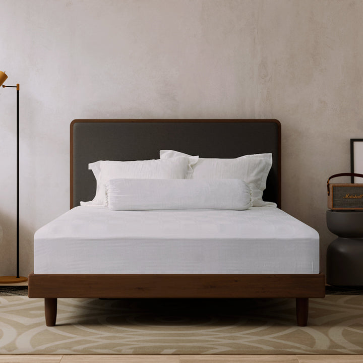 Whyte Fitted Bedsheet Set
